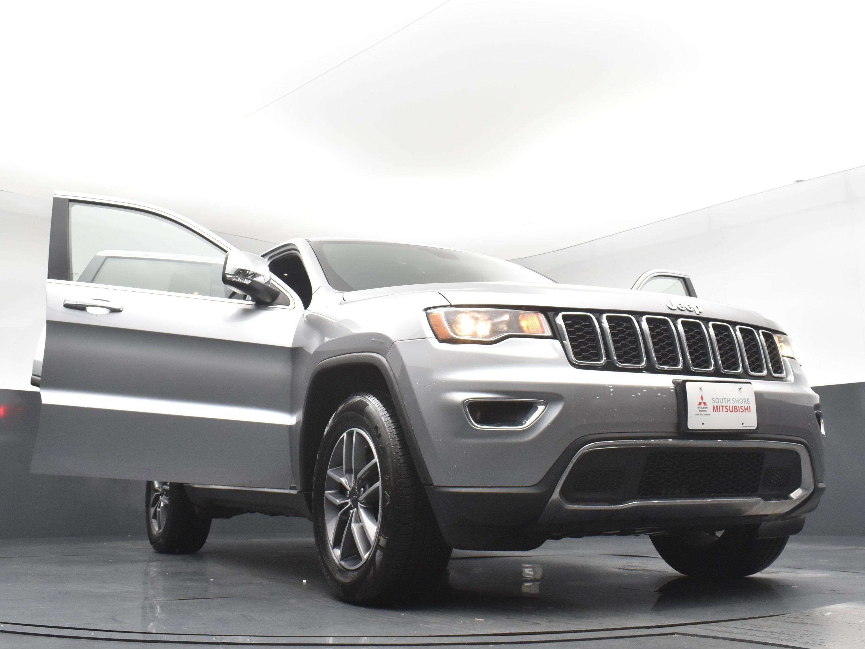2020 Jeep Grand Cherokee Limited photo 30