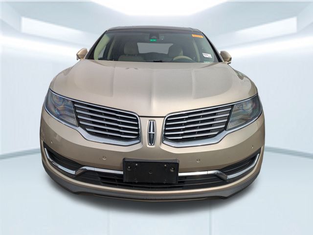 2017 Lincoln MKX Reserve photo 2