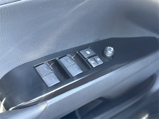 2025 Toyota Camry LE photo 12