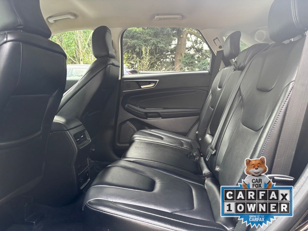2022 Ford Edge Titanium photo 26