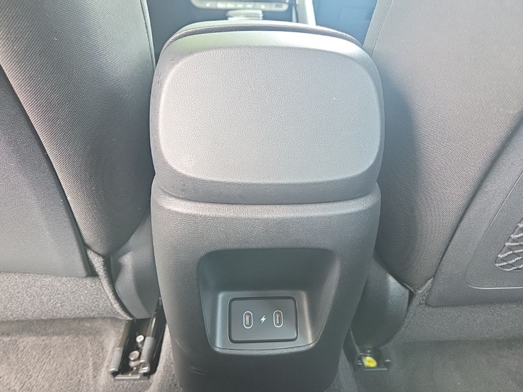 2024 Hyundai Elantra SEL Convenience photo 20
