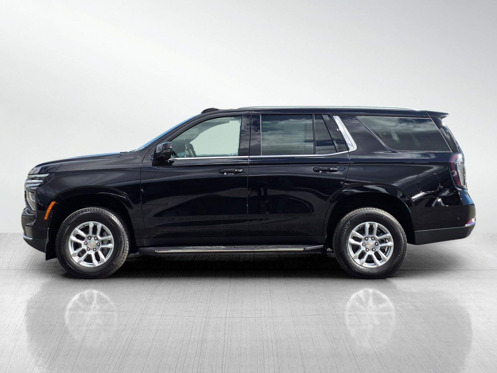 2026 Chevrolet Tahoe LT photo 4