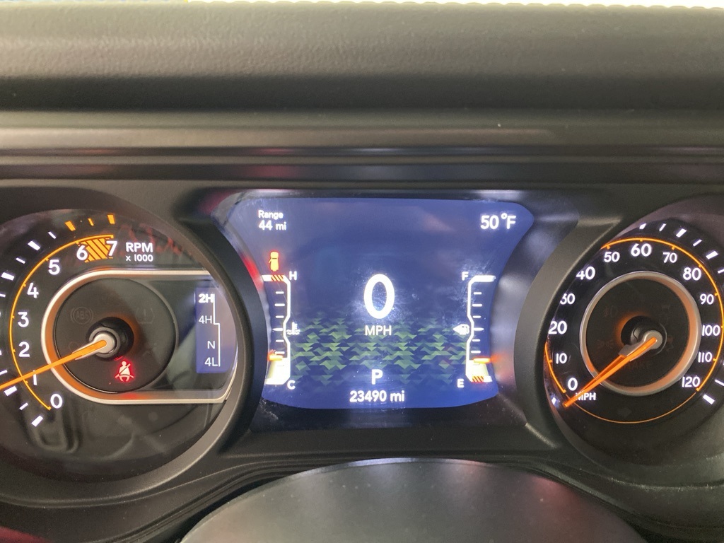 2024 Jeep Wrangler Rubicon photo 13