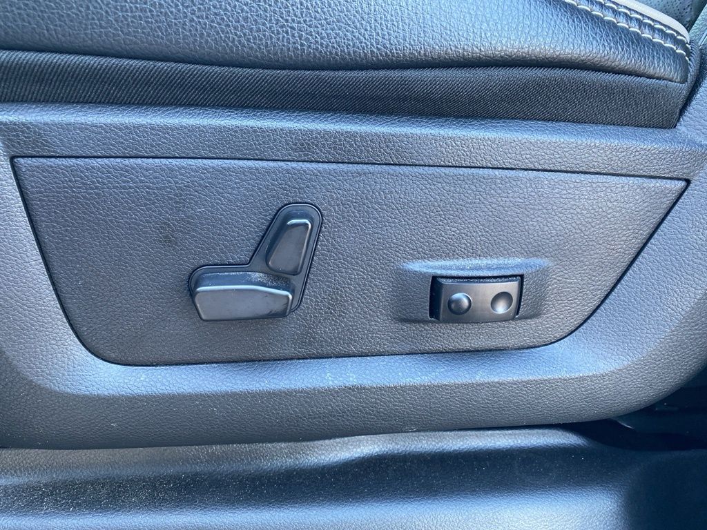 2024 Ram 2500 Laramie photo 12