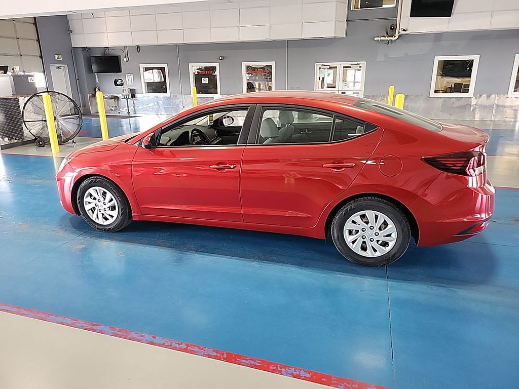 2019 Hyundai Elantra SE photo 7
