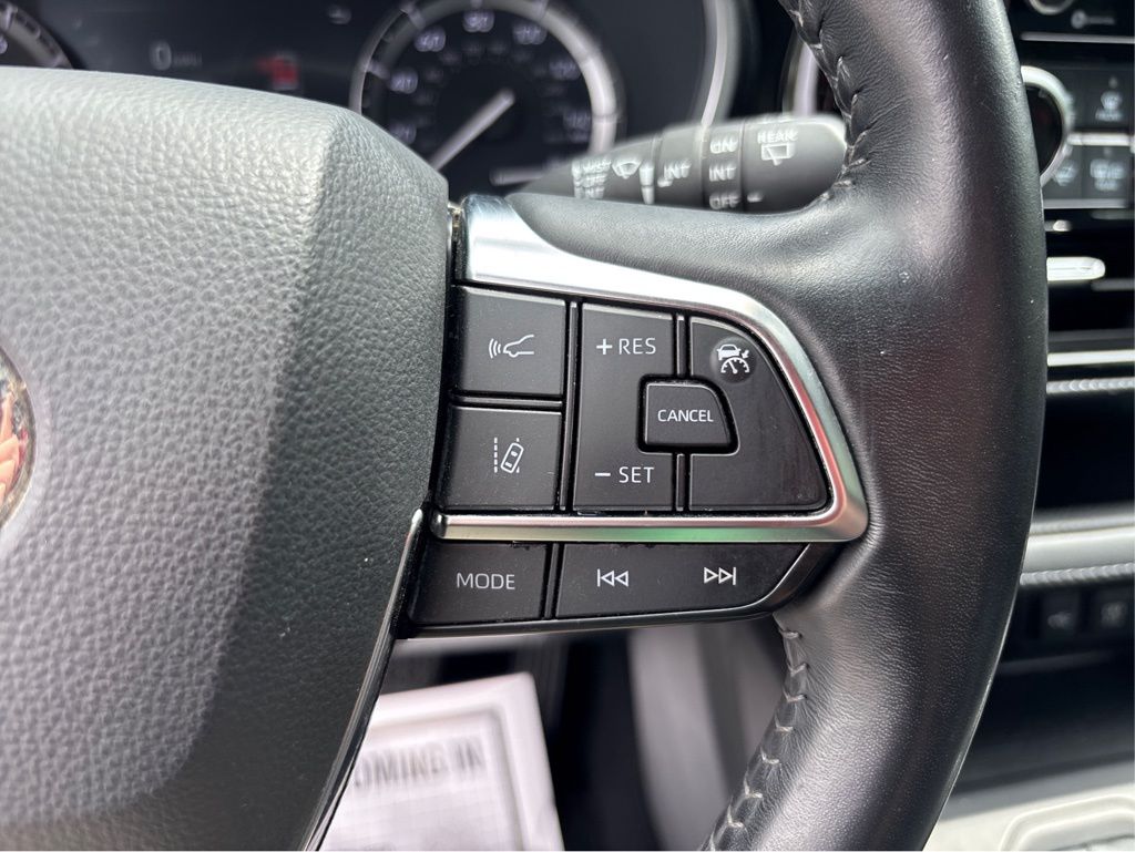 2021 Toyota Highlander XSE photo 24