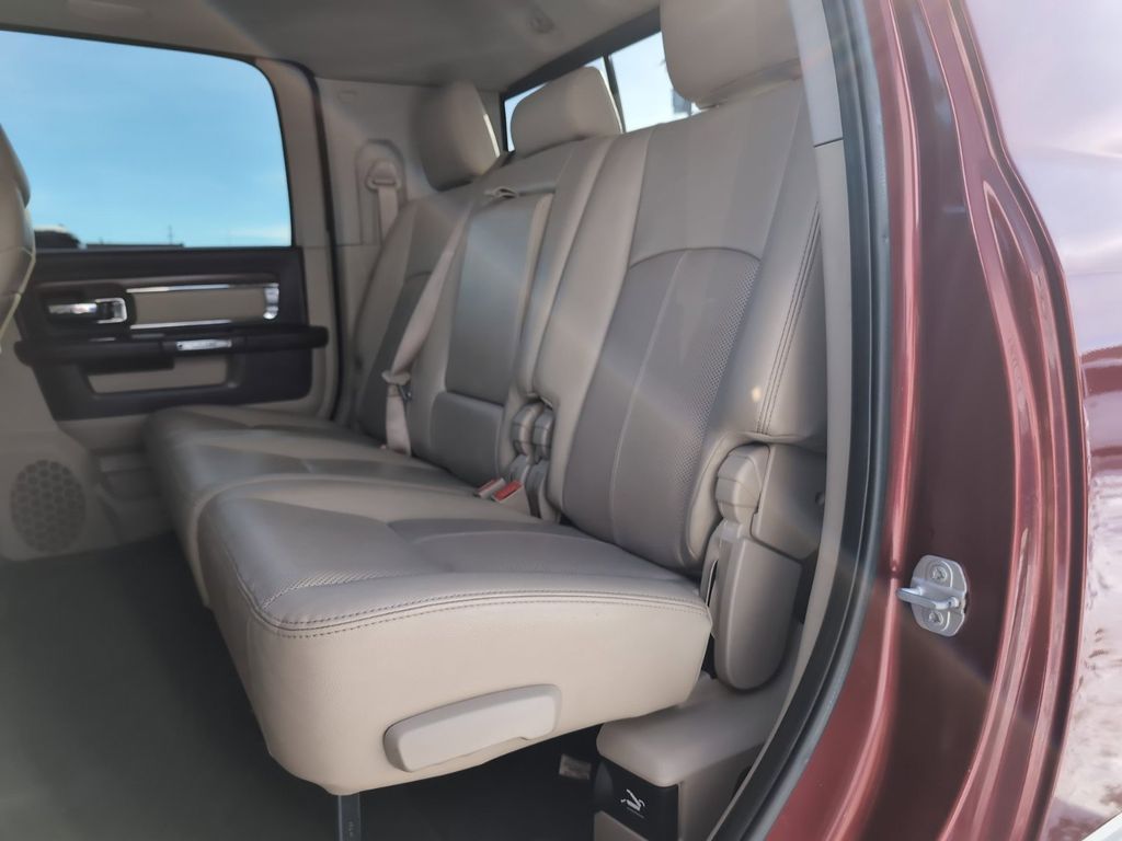 2018 Ram 2500 Laramie photo 25