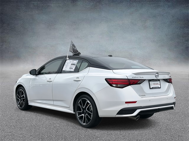 2025 Nissan Sentra SR photo 4