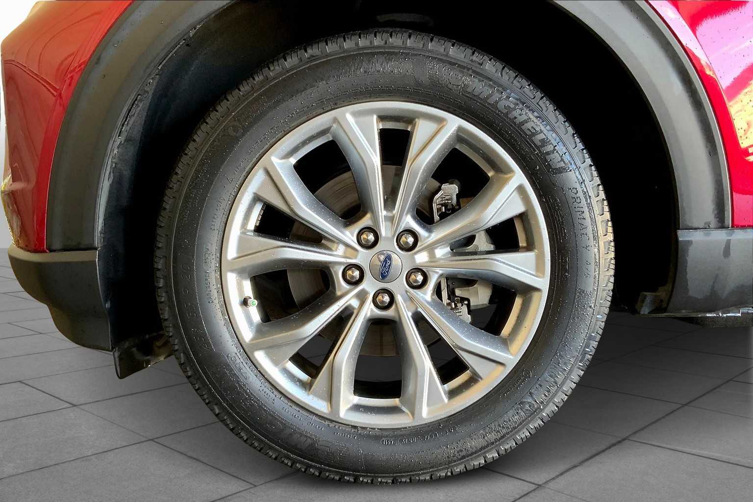 2020 Ford Explorer XLT photo 6