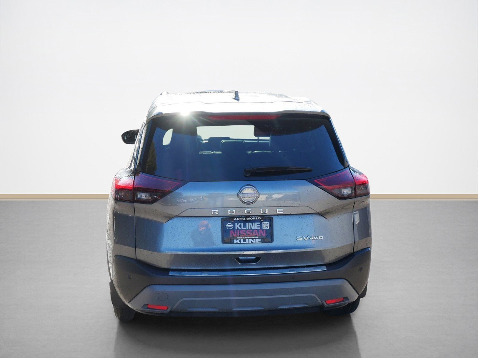 2023 Nissan Rogue SV photo 3