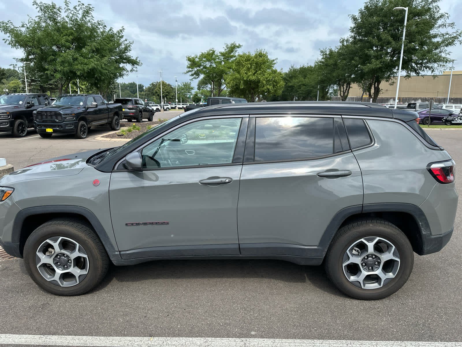 Used 2022 Jeep Compass Trailhawk with VIN 3C4NJDDBXNT155395 for sale in Brooklyn Park, Minnesota