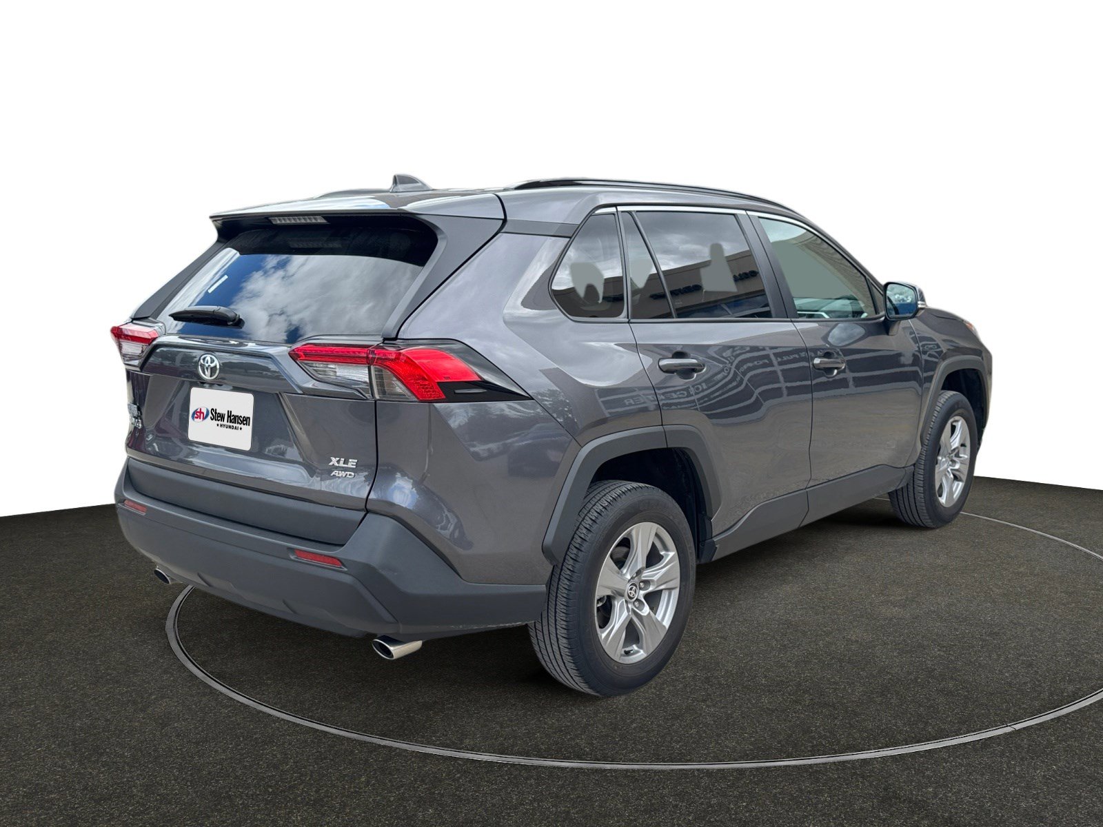 2024 Toyota RAV4 XLE photo 4