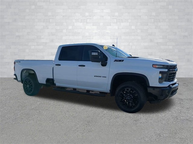 2026 Chevrolet Silverado 2500HD Custom photo 2