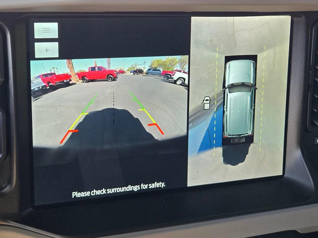 2022 Ford Bronco Base photo 19