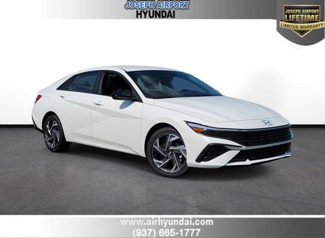 2025 Hyundai Elantra SEL's photo