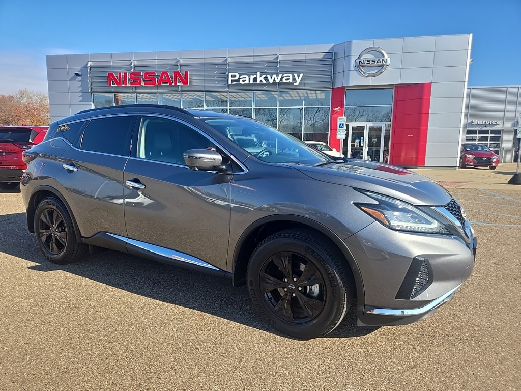 2024 Nissan Murano SV's photo
