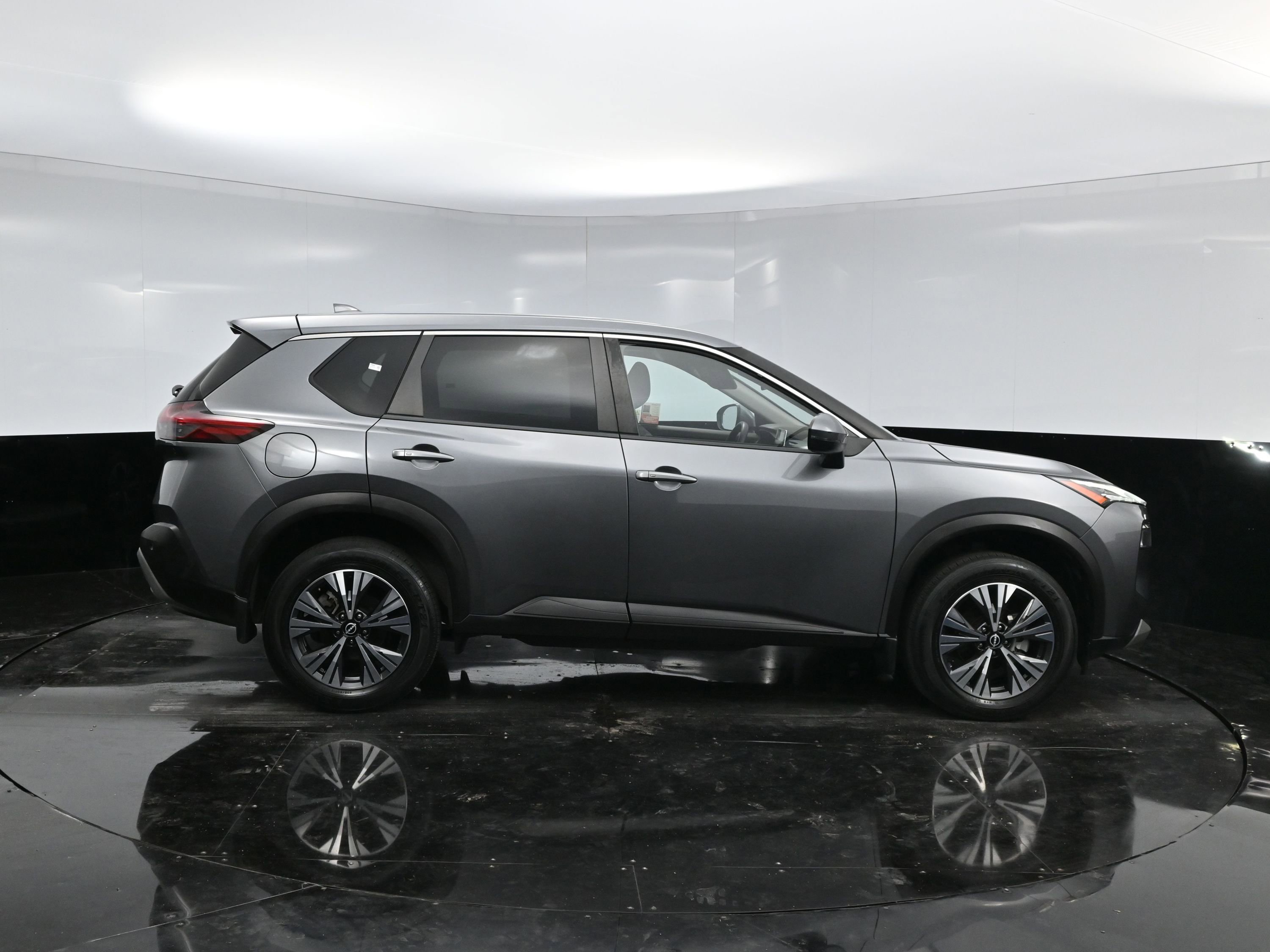 2023 Nissan Rogue SV photo 7