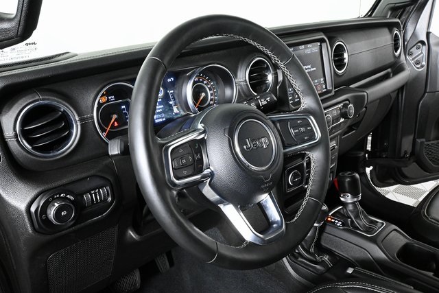 2022 Jeep Wrangler Unlimited Sahara photo 4