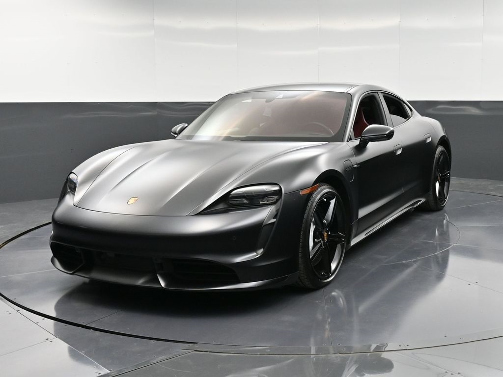 2022 Porsche Taycan Turbo's photo