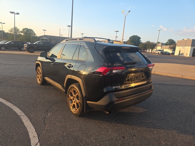 2023 Toyota RAV4 Hybrid photo 3