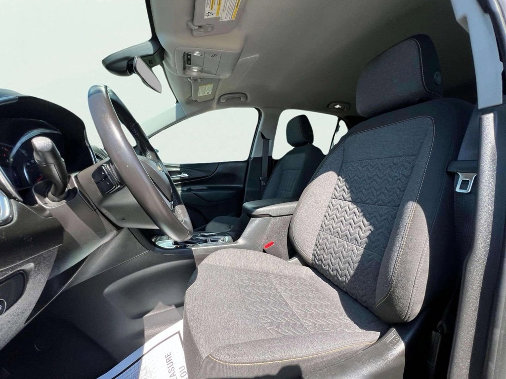 2022 Chevrolet Equinox LT photo 16