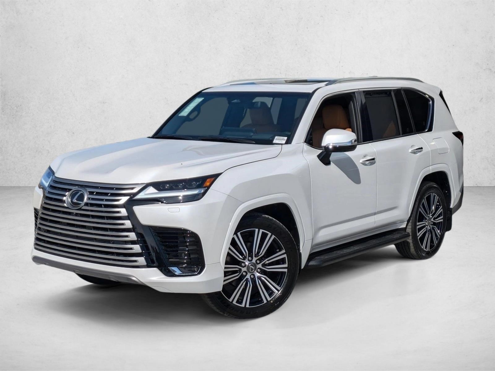 2025 Lexus LX Luxury's photo