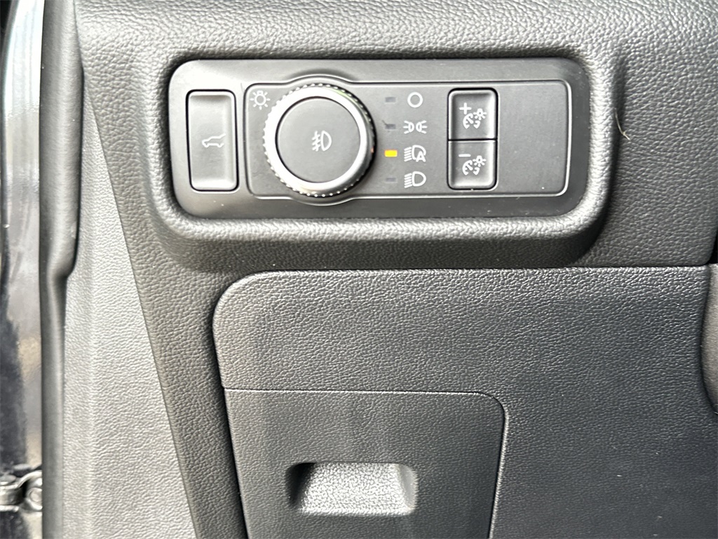 2020 Ford Explorer Limited photo 14