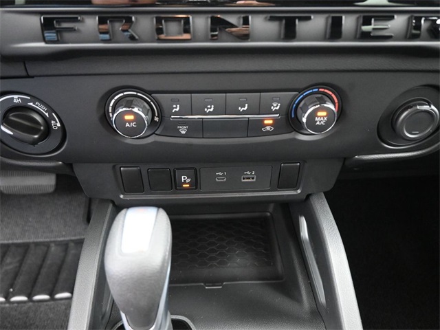 2026 Nissan Frontier SV photo 3