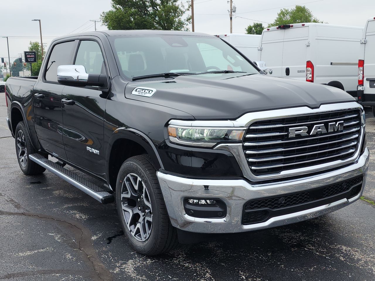 2025 RAM Ram 1500 Pickup Laramie's photo