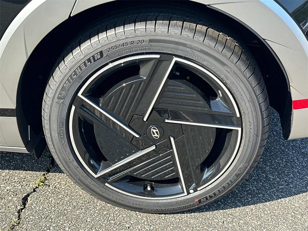 2025 Hyundai Ioniq 5 Limited photo 12