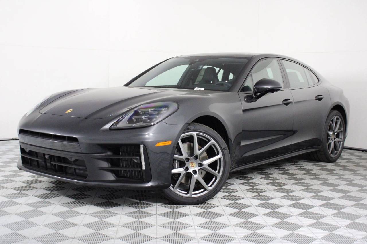 2025 Porsche Panamera Base