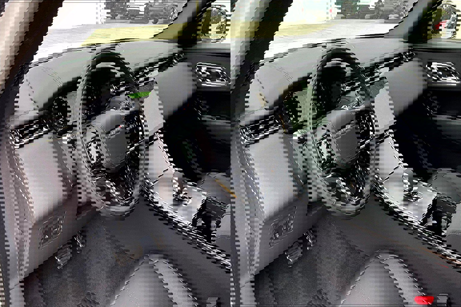 2026 Land Rover Range Rover Velar P250 Dynamic SE photo 4