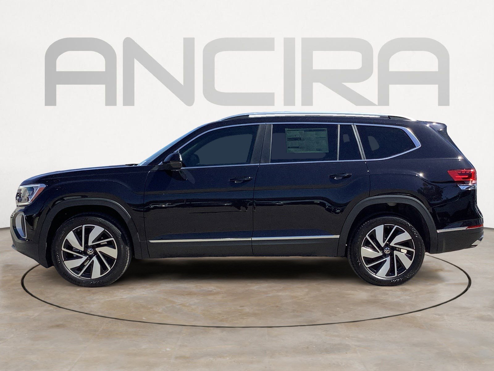 2025 Volkswagen Atlas SEL photo 2