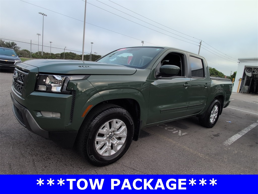 2023 Nissan Frontier SV photo 3