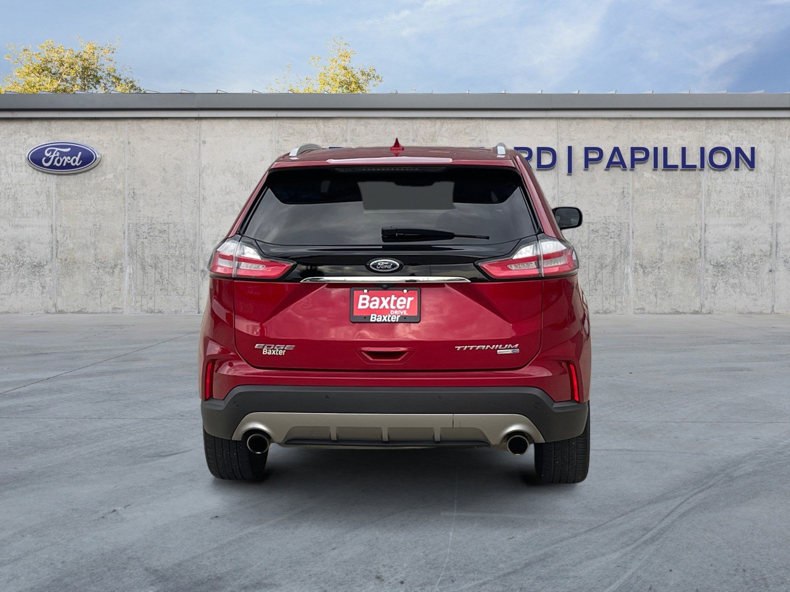 2020 Ford Edge Titanium photo 4