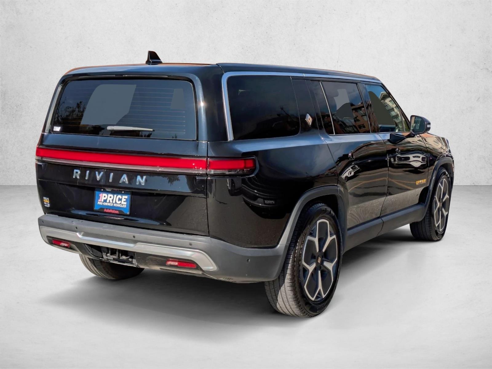 2023 Rivian R1S Adventure photo 5