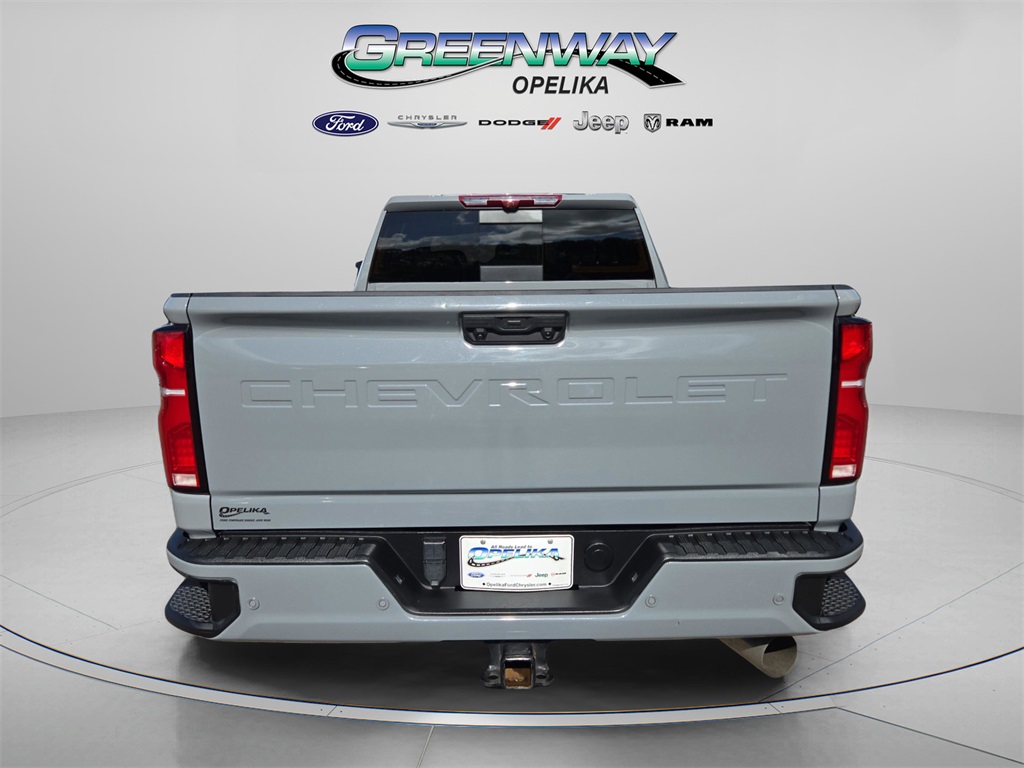 2024 Chevrolet Silverado 2500HD LTZ photo 3
