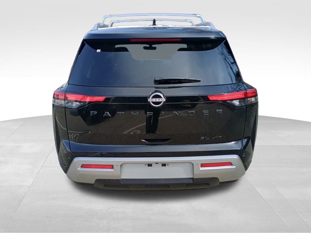 2025 Nissan Pathfinder SL photo 5