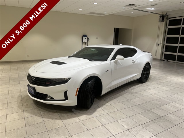 2021 Chevrolet Camaro LT1's photo