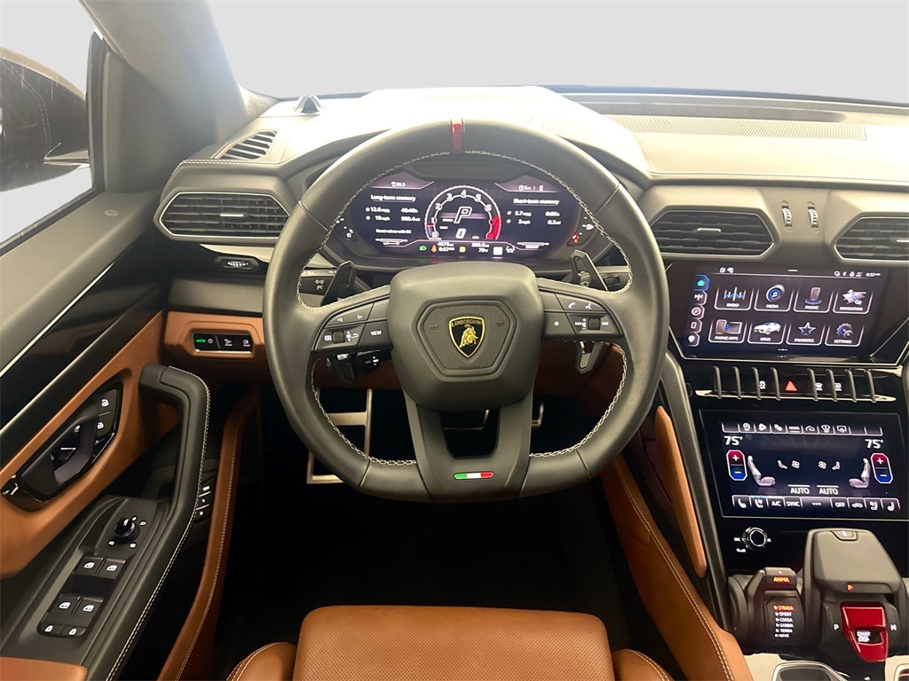 2023 Lamborghini Urus S photo 23