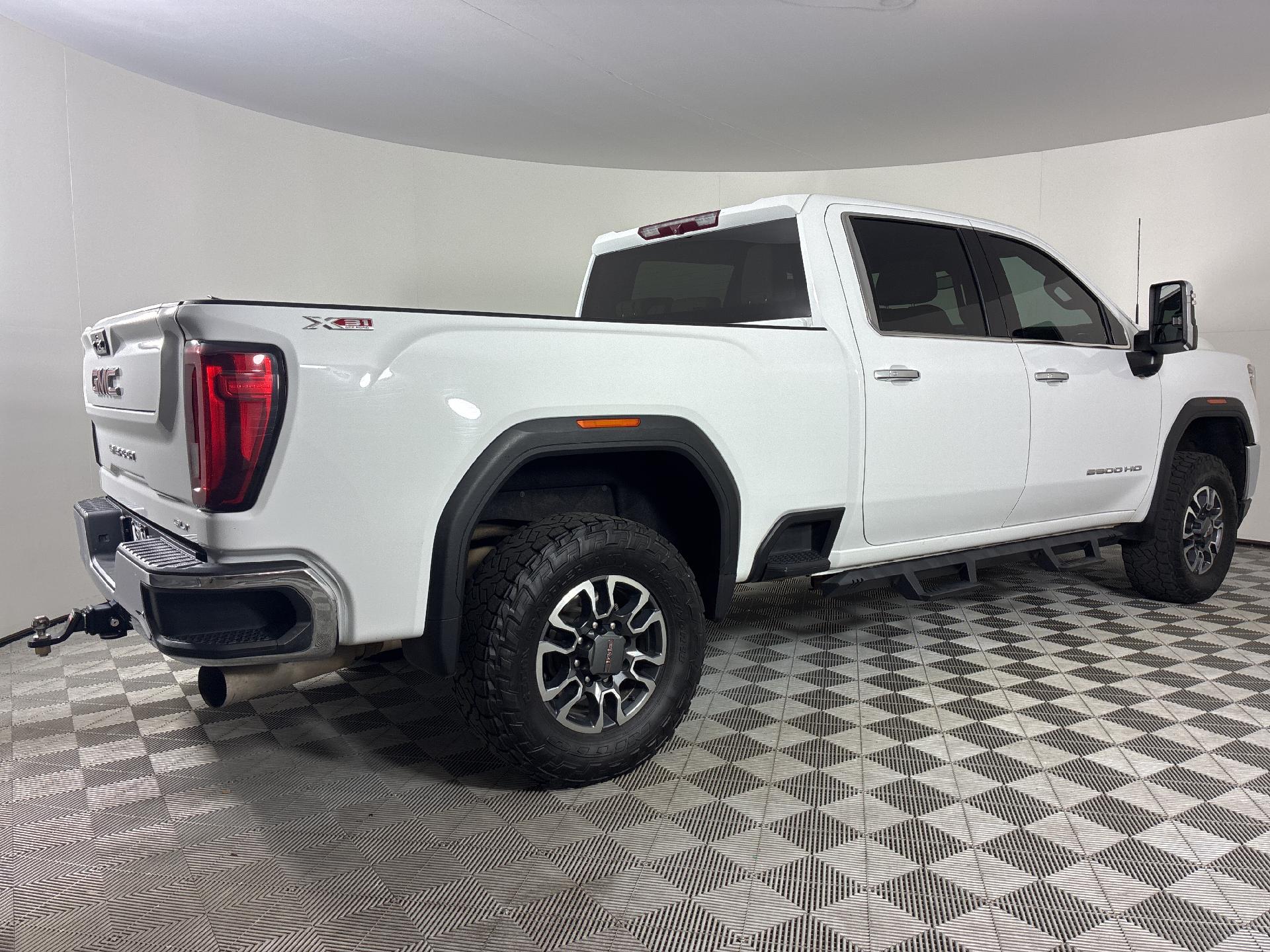 2021 Gmc Sierra SLT photo 9