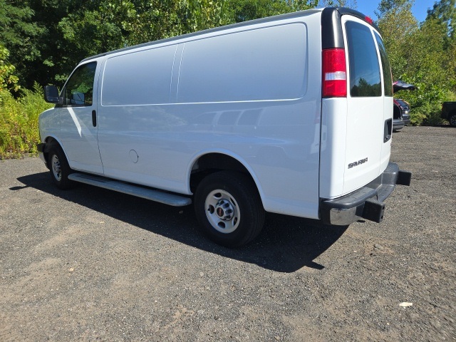 2023 Gmc Savana 2500 Cargo photo 3