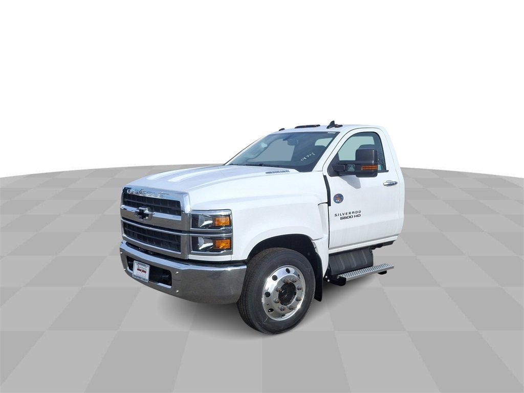 2024 Chevrolet Silverado 4500 Medium Duty Chassis Cab Work Truck's photo