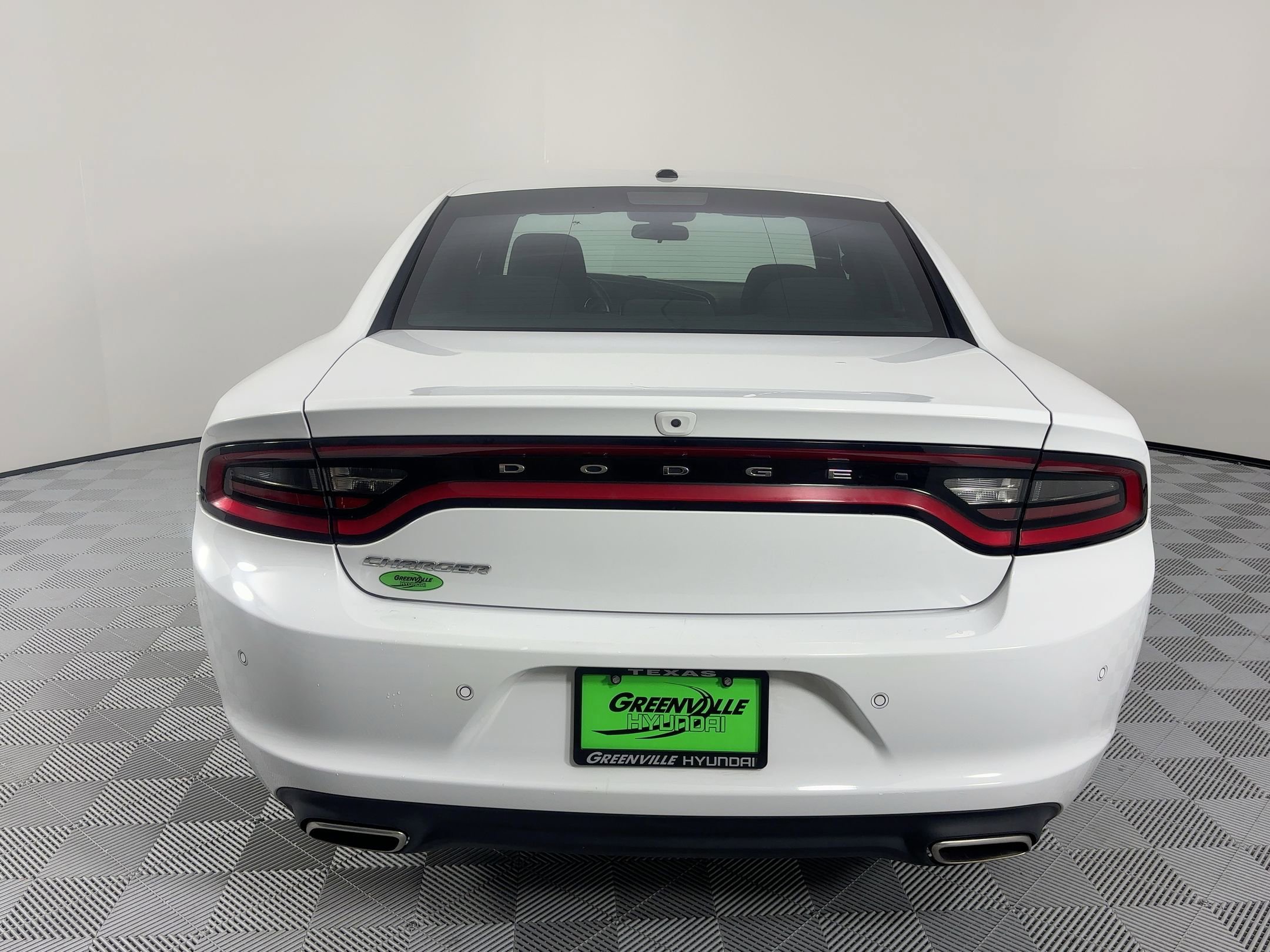 2022 Dodge Charger SXT photo 9
