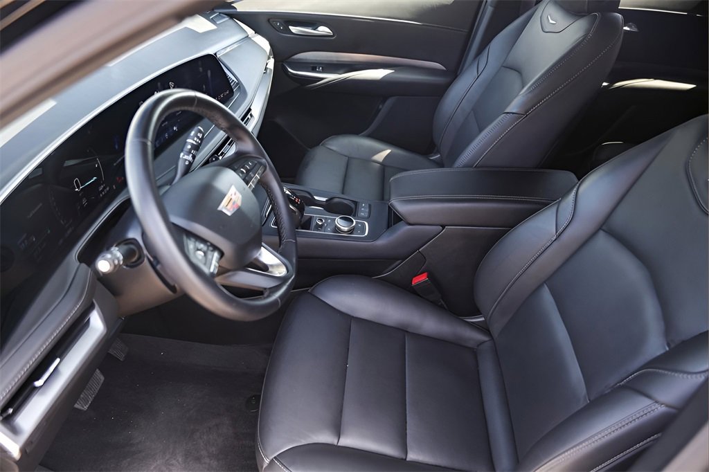 2025 Cadillac XT4 Premium Luxury photo 9