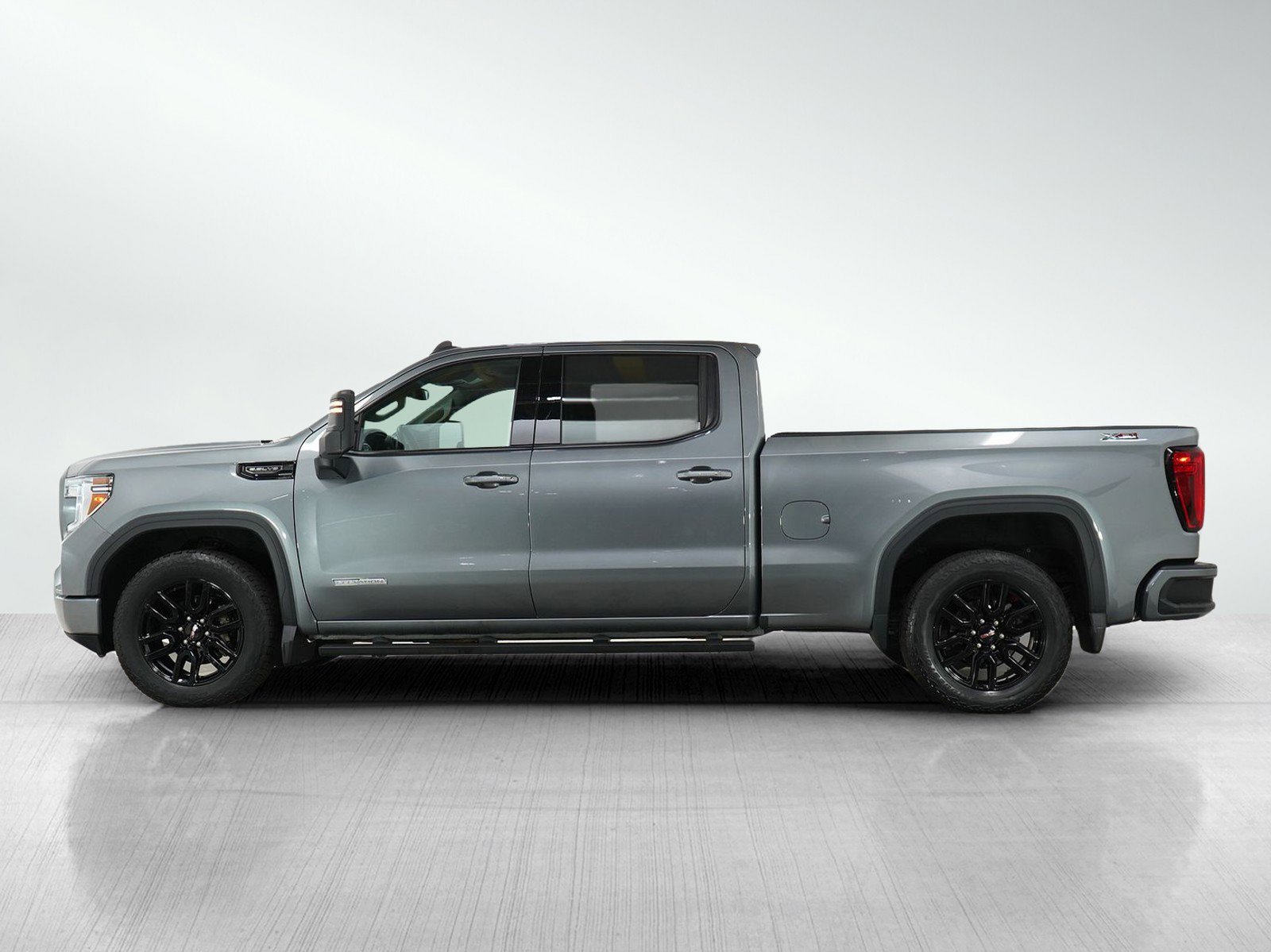 Used 2021 GMC Sierra 1500 Elevation with VIN 3GTU9CED8MG398418 for sale in Wayzata, Minnesota