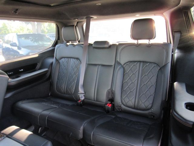 2022 Jeep Grand Wagoneer III photo 35