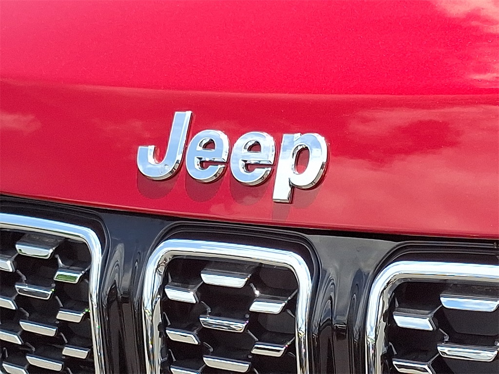 2025 Jeep Compass Limited photo 18