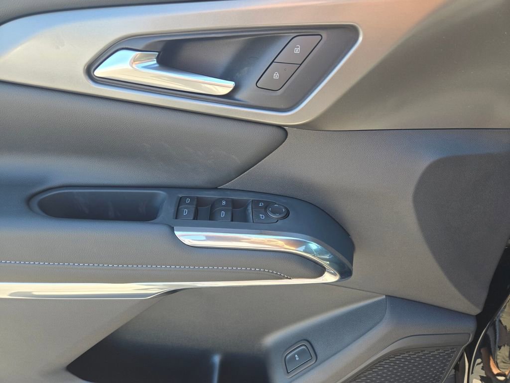 2026 Chevrolet Traverse photo 10
