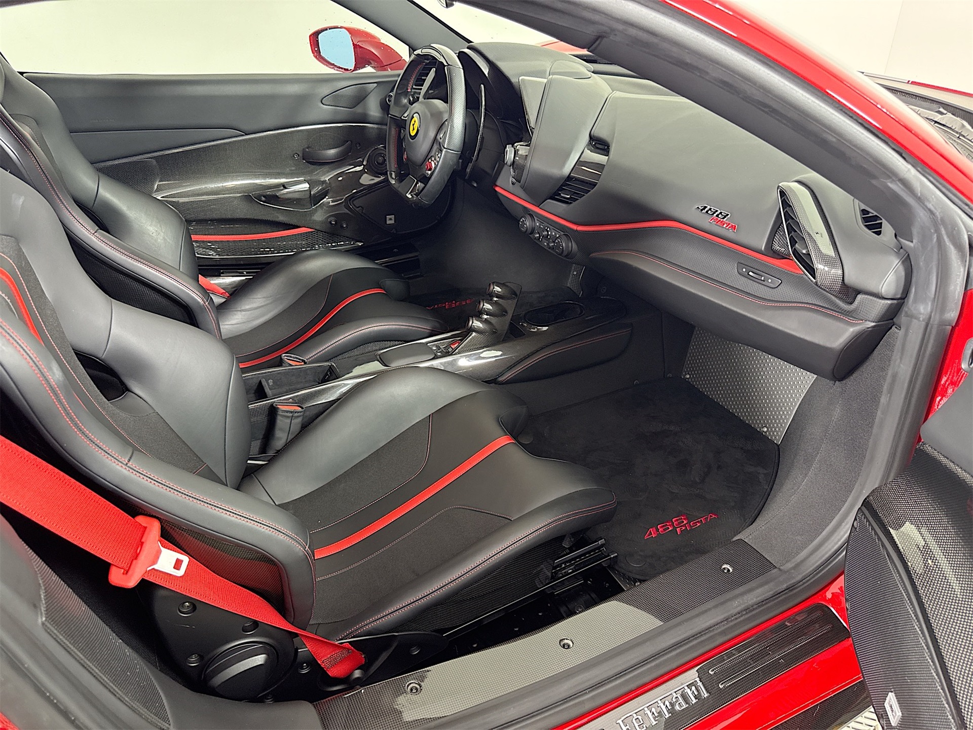 2020 Ferrari 488 Pista photo 21